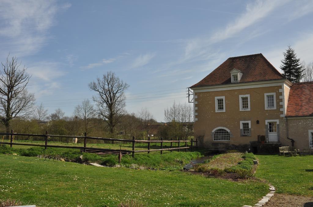 Bed and Breakfast Moulin De Morance Ecommoy Exterior foto